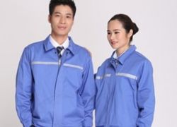 純棉工作服定制廠(chǎng)家  -20年定制經(jīng)驗+個(gè)性化定制-【風(fēng)華服裝】
