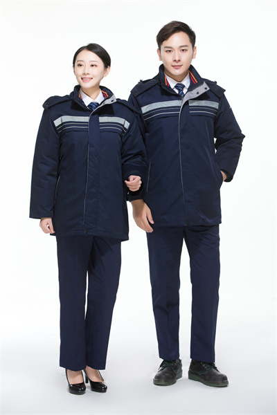怎樣預防工作服洗久會(huì )變白